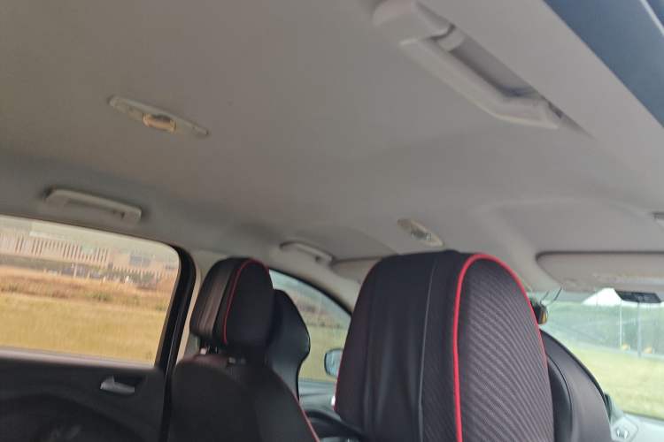 Used Ford Kuga 2015 1.5L GTDi Two-Wheel-Drive Comfort Model