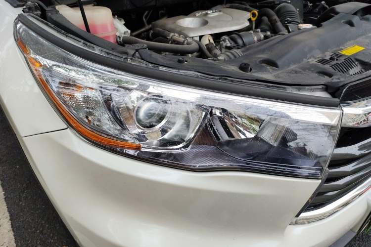 Used Toyota Highlander 2017 2.0T Four-Wheel Drive Luxury Edition 7 Seats