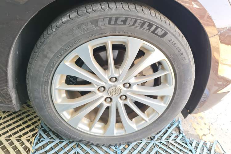 Used Buick LaCrosse 2016 28T Elite Model
