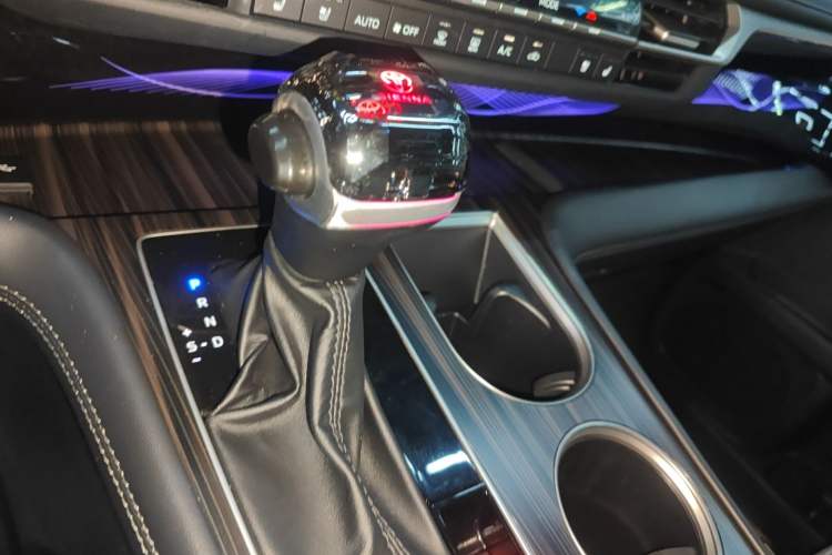 Used Toyota Sienna 2024 2.5L Hybrid Prestige Deluxe Edition