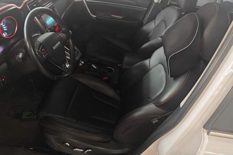 Used Haval H6 2015 Sport Edition 1.5T Automatic Two-Wheel Drive Luxury Model