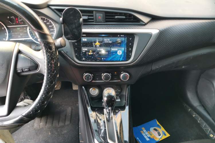 Used Nissan Lannia 2019 1.6L CVT Smart Connect Smart Cool Version China V Standard Audio And AC Panel