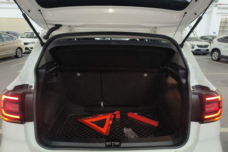 Used Volkswagen Tacqua 2020 1.5L Automatic Yue