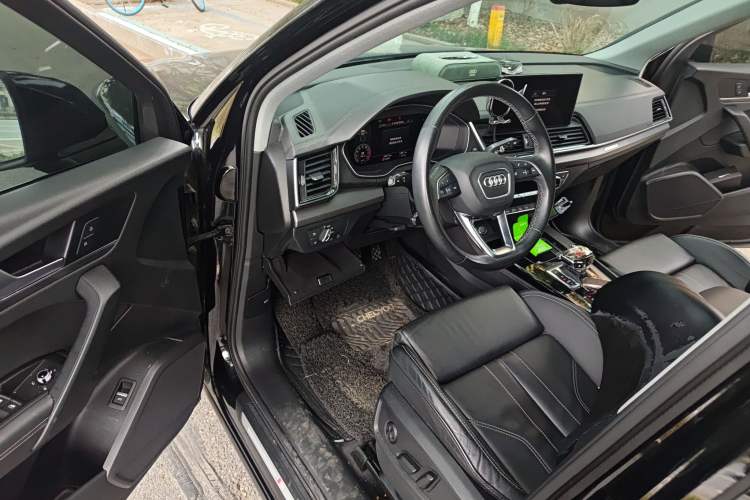 Used Audi Q5L 2022 40T Fashionable and Dynamic Model