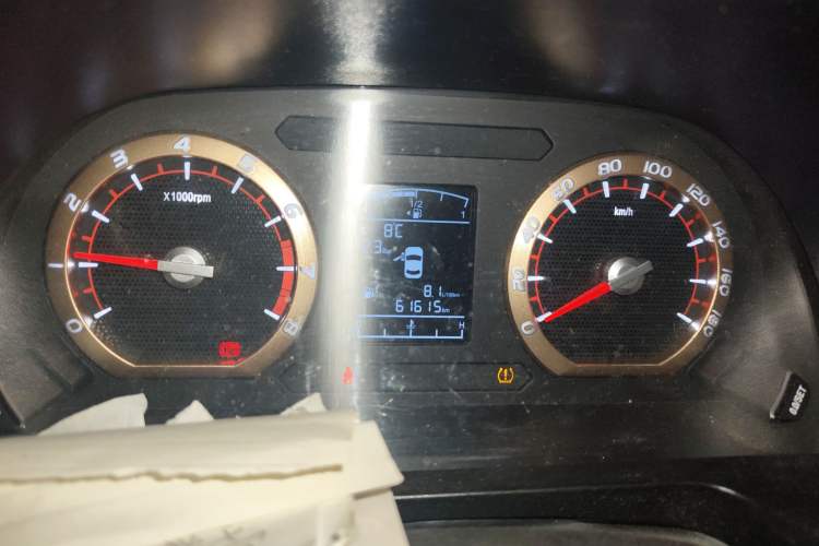 Used FORTHING Lingzhi 2020 M5L 1.6L Base Model 9 Seats
