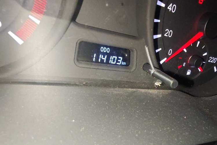 Used Haima Fumei 2015 1.6L Manual YueShang Model Odometer Close Up