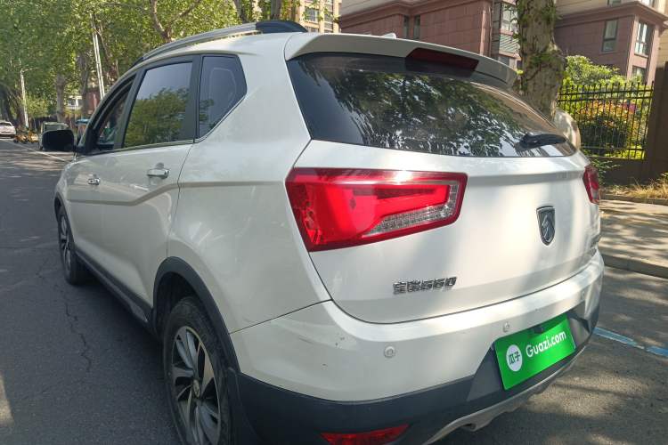 Used Baojun 560 2015 1.8L manual luxury version