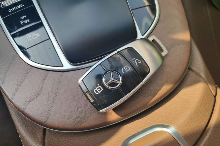 Used Mercedes-Benz E-Class New Energy 2021 E 350 e L Plug-in Hybrid Sedan