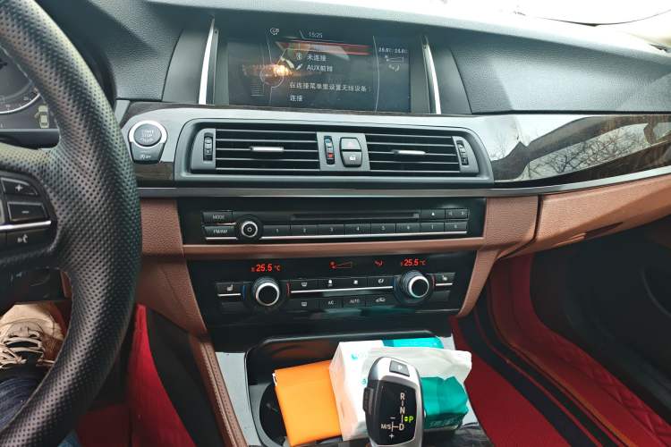 Used BMW 5 Series 2014 525Li Leading Model Audio And AC Panel