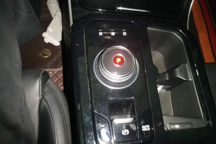 Used Kia K5 2020 380T GT-Line Flagship Edition Gear Lever