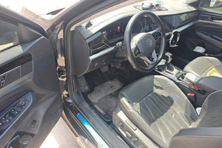 Used Volkswagen Passat 2022 330TSI Starry Luxury Edition Driver Seat