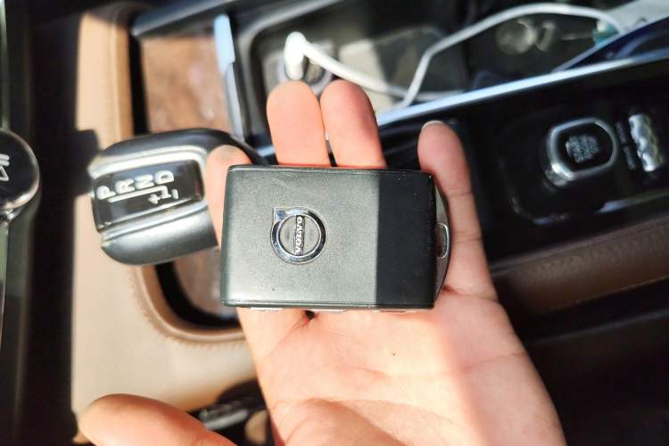 Used Volvo S90 2018 T4 Zhiyuan Edition Vehicle Key
