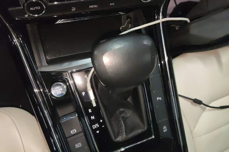 Used Volkswagen Phideon 2018 Revised Version 380TSI Two-Wheel Drive Business Edition