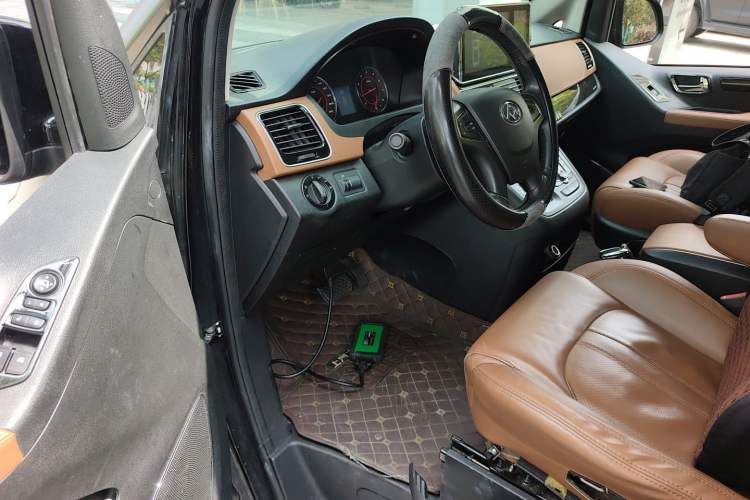 Used SAIC MAXUS G10 2018 PLUS 2.0T Automatic Luxury Executive Edition Driver Seat