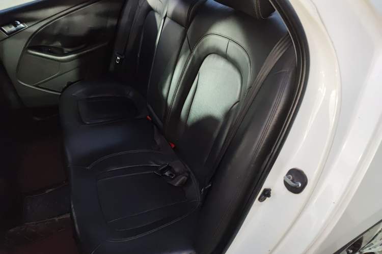 Used Kia K5 2011 2.0L Automatic DLX