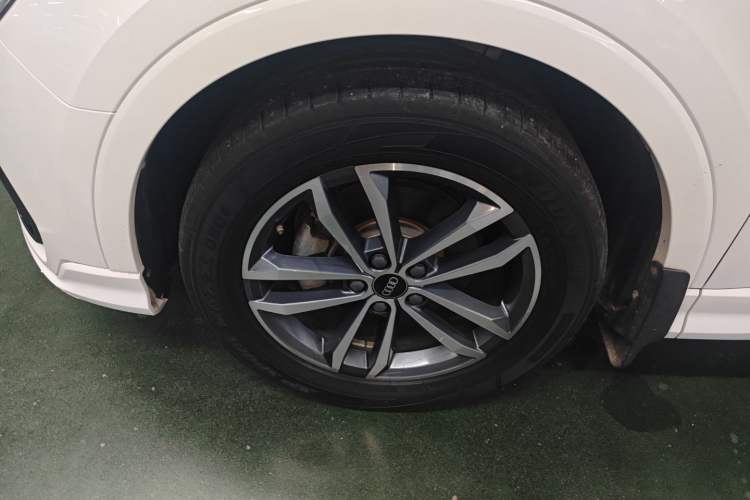 Used Audi Q3 2021 35 TFSI Progressive Dynamic Edition Exterior 4