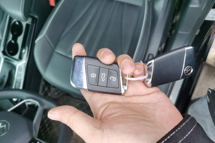 Used Volkswagen Passat 2024 280TSI Elite Edition Interior 1