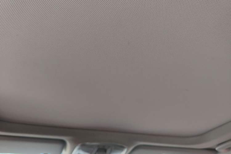 Used Hyundai Tucson 2018 1.6T Dual-Clutch Two-Wheel Drive 15th Anniversary Special Edition
