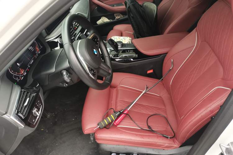 Used BMW 5 Series 2021 530Li Luxury Edition M Sport Package Left Front Seat