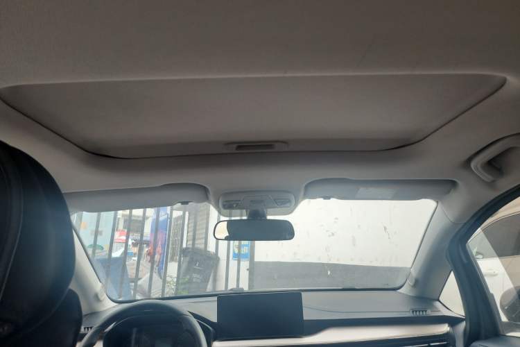Used Geely Auto Vision X3 2021 PRO 1.5L CVT Deluxe Model Headliner