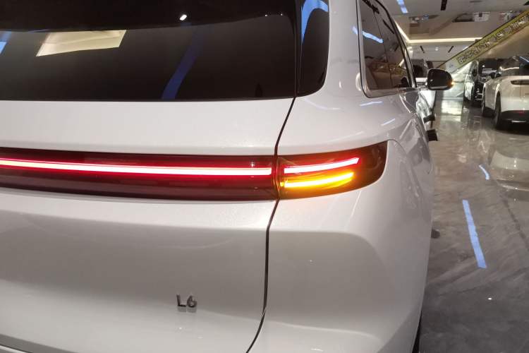 Used Li Auto L6 2025 Pro Smart Refresh Edition