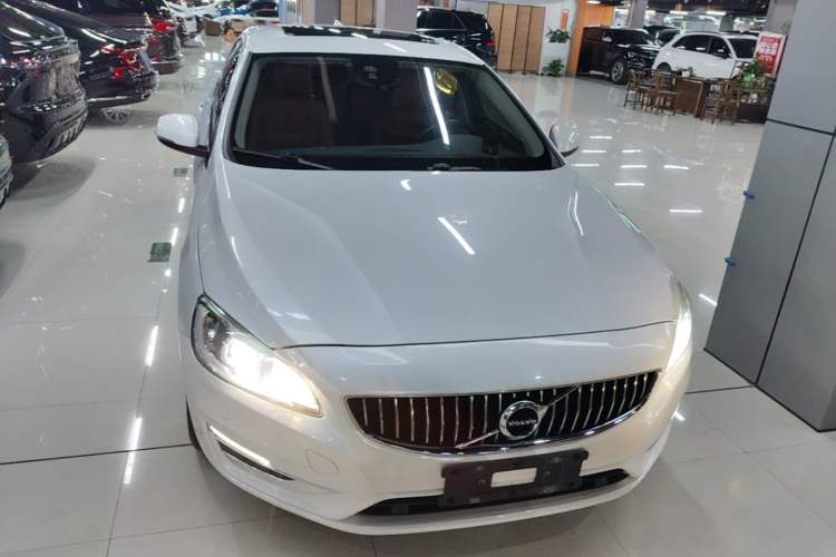 Used Volvo S60 2019 S60L T5 Smart Range Edition