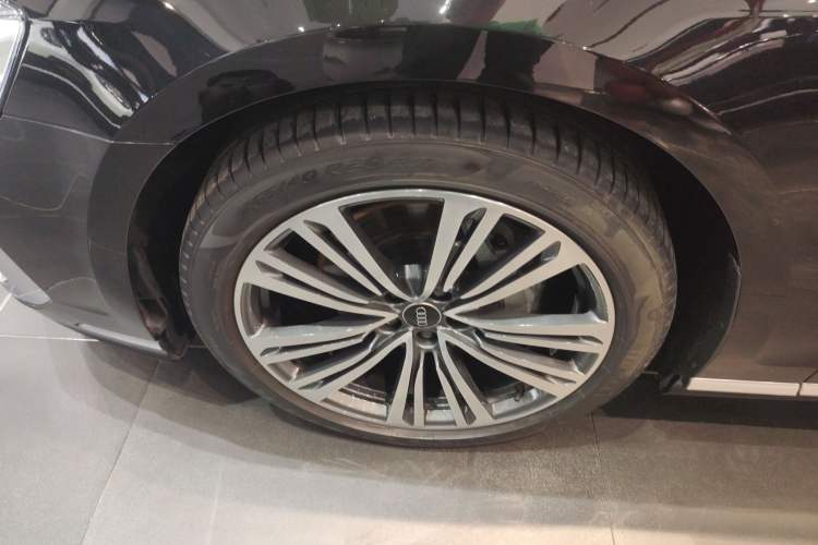 Used Audi A8 2025 A8L 45 TFSI quattro Luxury Model
