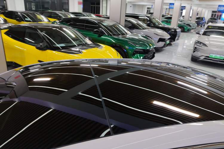 Used Hima S800 2025 Model, Range-Extended Starlight Executive Edition, 4 Seats