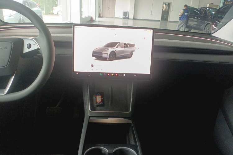 Used Tesla Model Y 2025 Rear-Wheel-Drive Version Audio And AC Panel