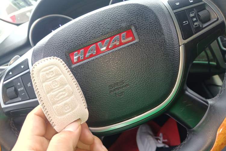 Used Haval H8 2015 2.0T Two-Wheel-Drive Standard Version
