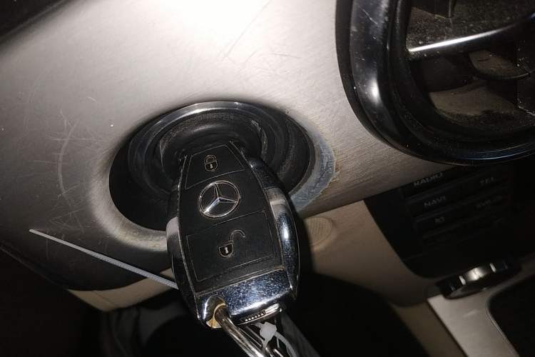 Used Mercedes-Benz GLK-Class 2014 GLK 260 4MATIC Dynamic Model
