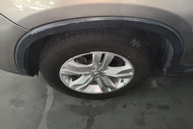 Used CHANGAN CS75 2016 1.8T Automatic Elite Model China V Standard Left Front Wheel Hub