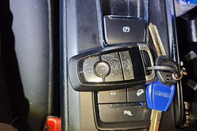 Used Ford Mondeo New Energy 2018 2.0 PHEV Smart-Control Luxury Version China VI Standard
