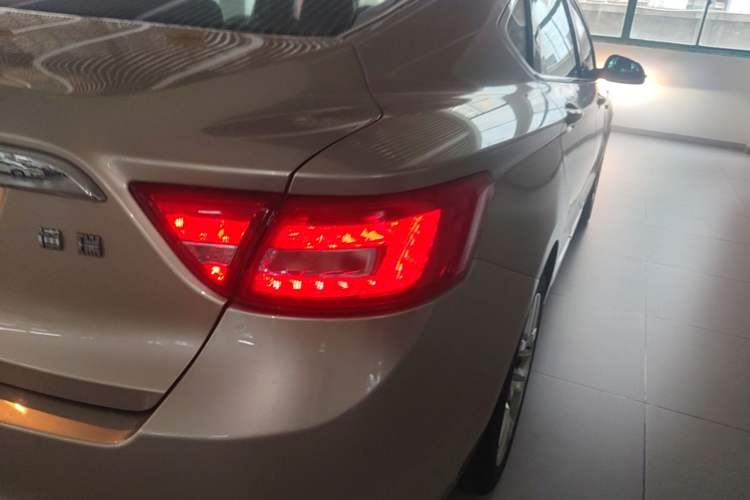 Used Geely Auto Emgrand GT 2015 1.8T Premium Model Exterior 3