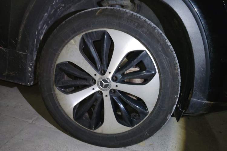 Used Mercedes-Benz GLB 2021 GLB 200 Fashion Model Right Front Wheel Hub