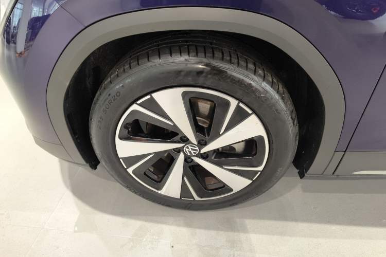 Used Volkswagen ID.6 X 2021 Pro Smart Long-Range Edition Left Front Wheel Hub