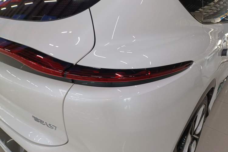 Used IM LS7 2023 100kWh Lux All-Wheel-Drive Version