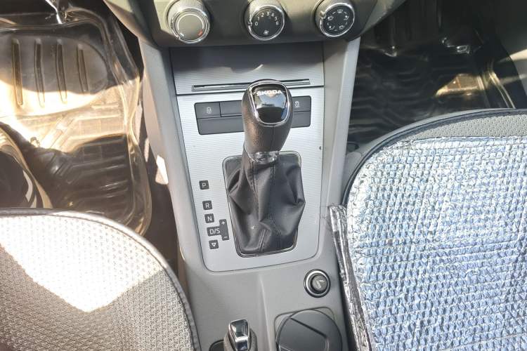 Used Skoda Octavia 2015 1.6L Automatic Yijie Edition
