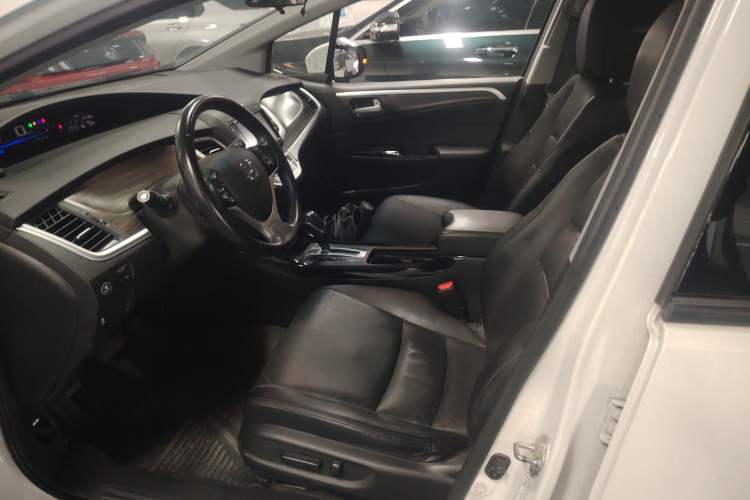 Used Honda Jade 2017 210 TURBO CVT Luxury Edition 5 Seats Left Front Seat