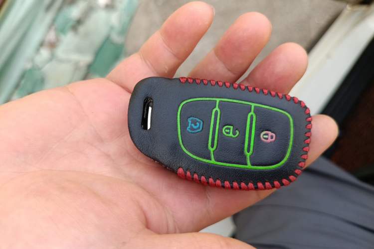 Used HYOSOW H2 2015 1.5L AMT Luxury Version BJ415C
