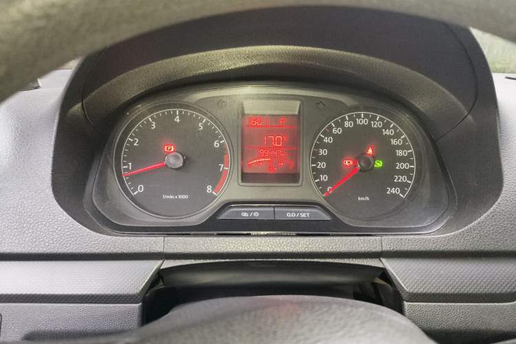 Used Volkswagen Jetta 2013 1.6L Automatic Fashion Model
