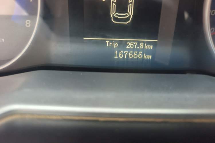 Used Geely Auto Emgrand 2014 Sedan 1.5L Manual Elite Model Odometer Close Up