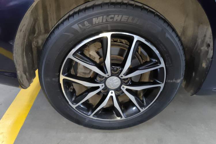 Used BYD Song MAX 2017 1.5T Automatic Smart Connect Luxury 7-Seater
