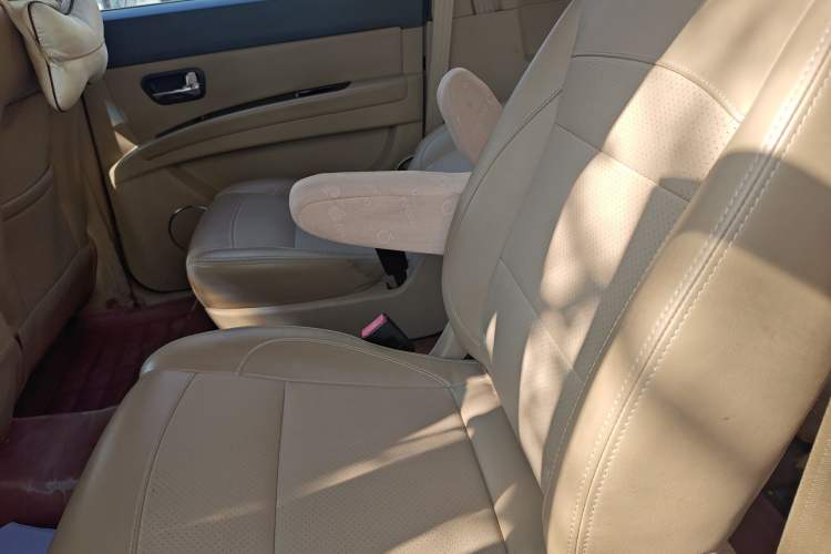 Used Wuling Hongguang 2013 1.2L S Comfort Model China IV Standard Left Rear Seat