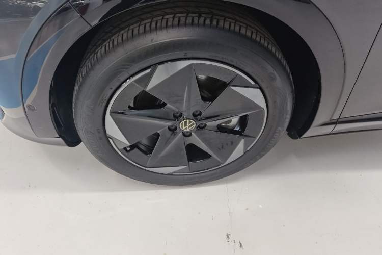 Used Volkswagen ID.UNYX 2024 Pro Long-Range Version
