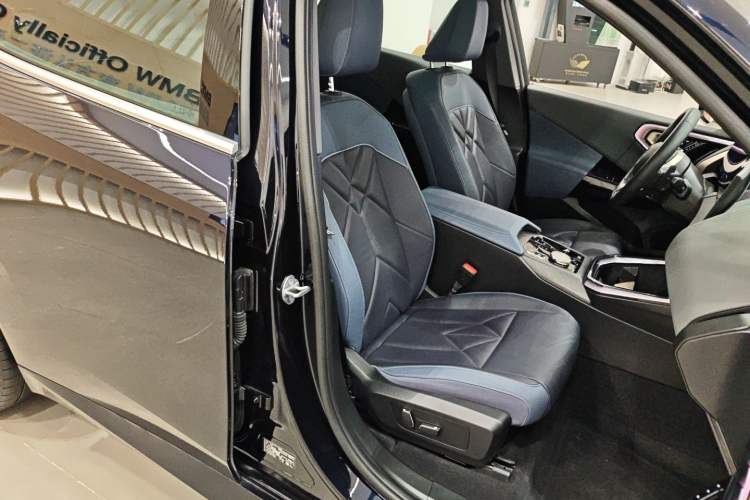 Used BMW X3 2025 xDrive30L Luxury Edition M Sport Package