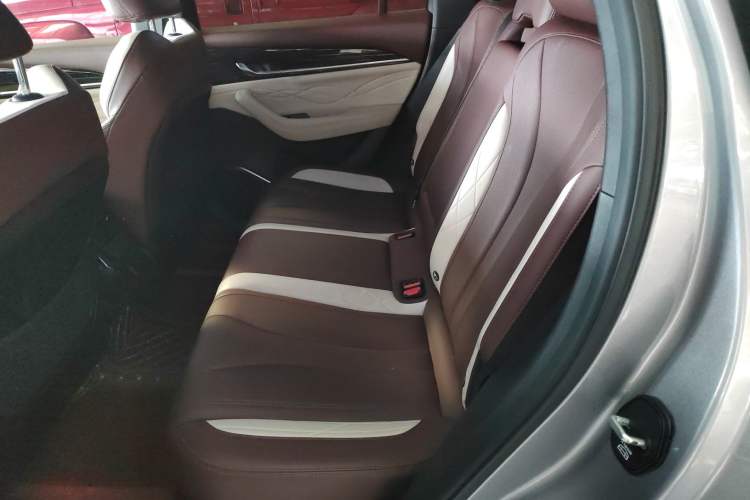 Used Geely Auto Monjaro L 2021 2.0TD DCT EVO Two-Wheel Drive Smart Luxury Version
