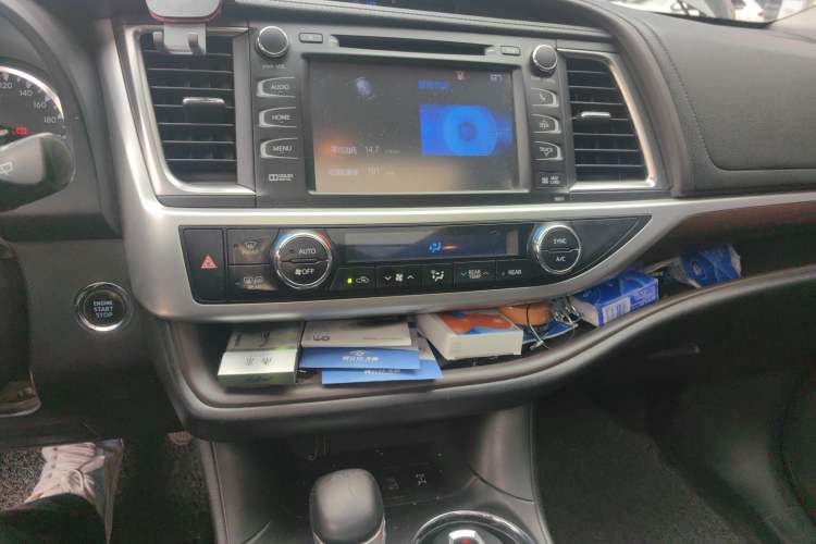 Used Toyota Highlander 2015 2.0T Four-Wheel Drive Ultimate Edition 7-Seater