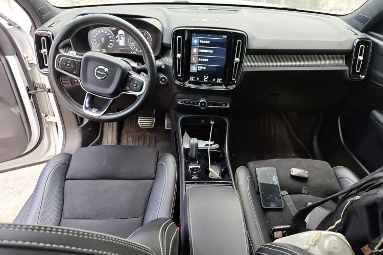 Used Volvo XC40 2020 T4 Four-Wheel Drive Smart & Sporty Edition