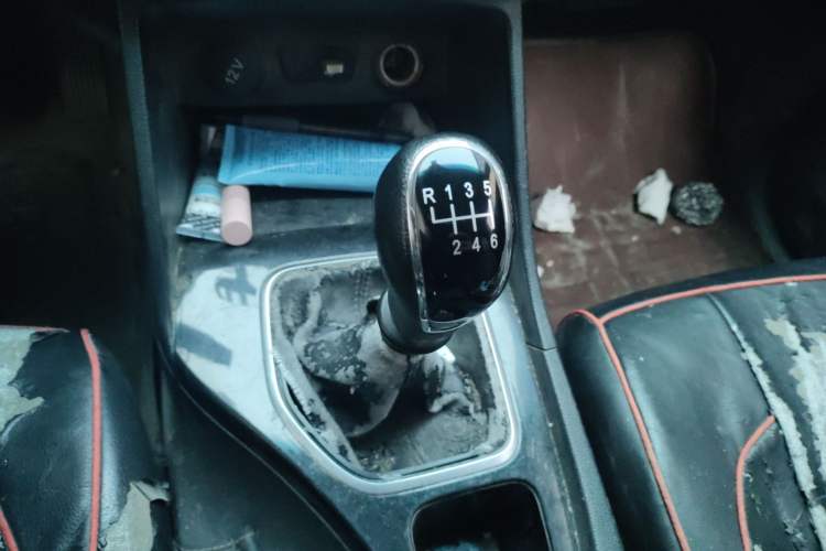 Used Baojun 730 2019 1.5L Manual Fashion Model 7-seater China VI